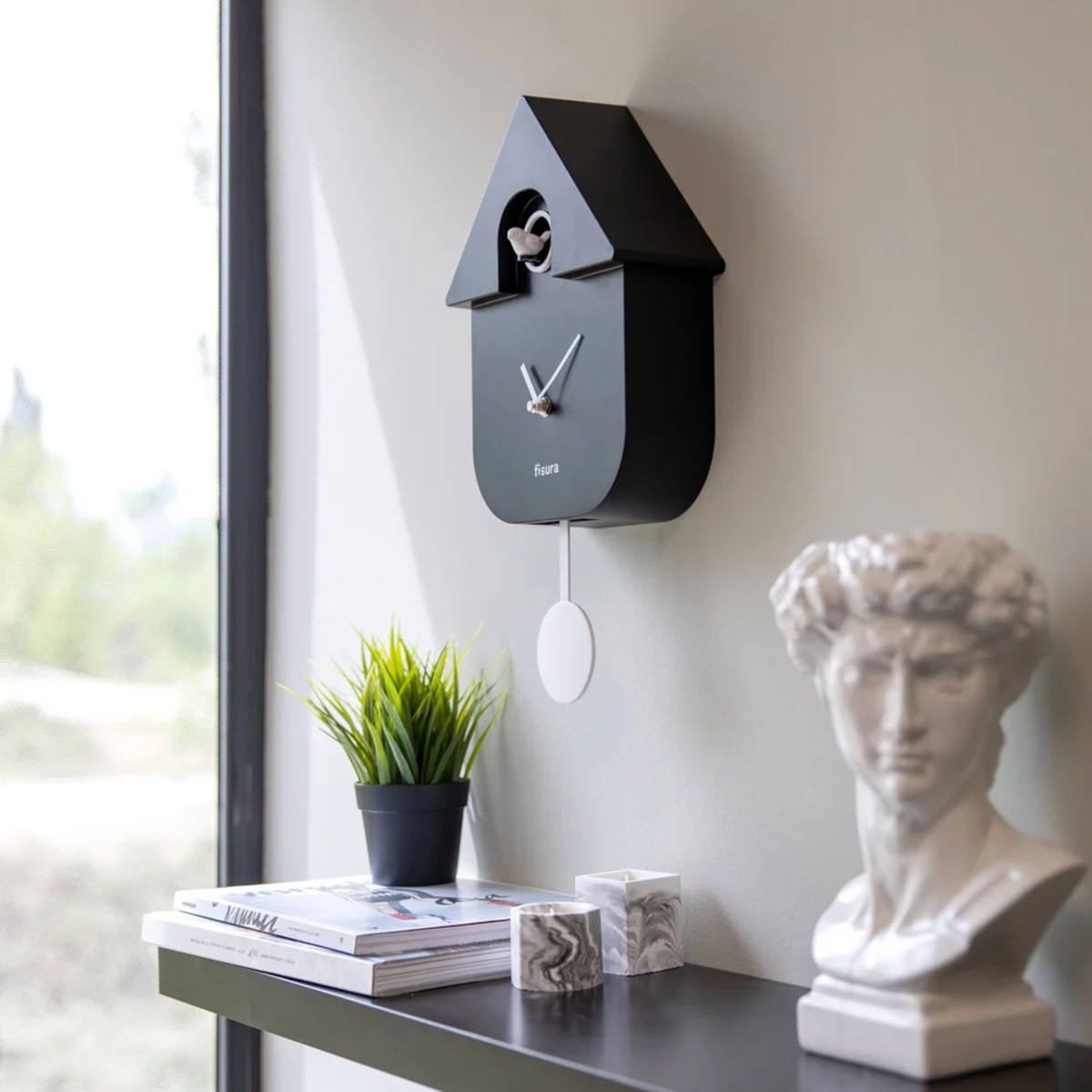 Fisura Cuckoo House Clock Black | Minimax