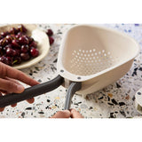 Joseph Joseph Droplet Colander with Folding Handle White