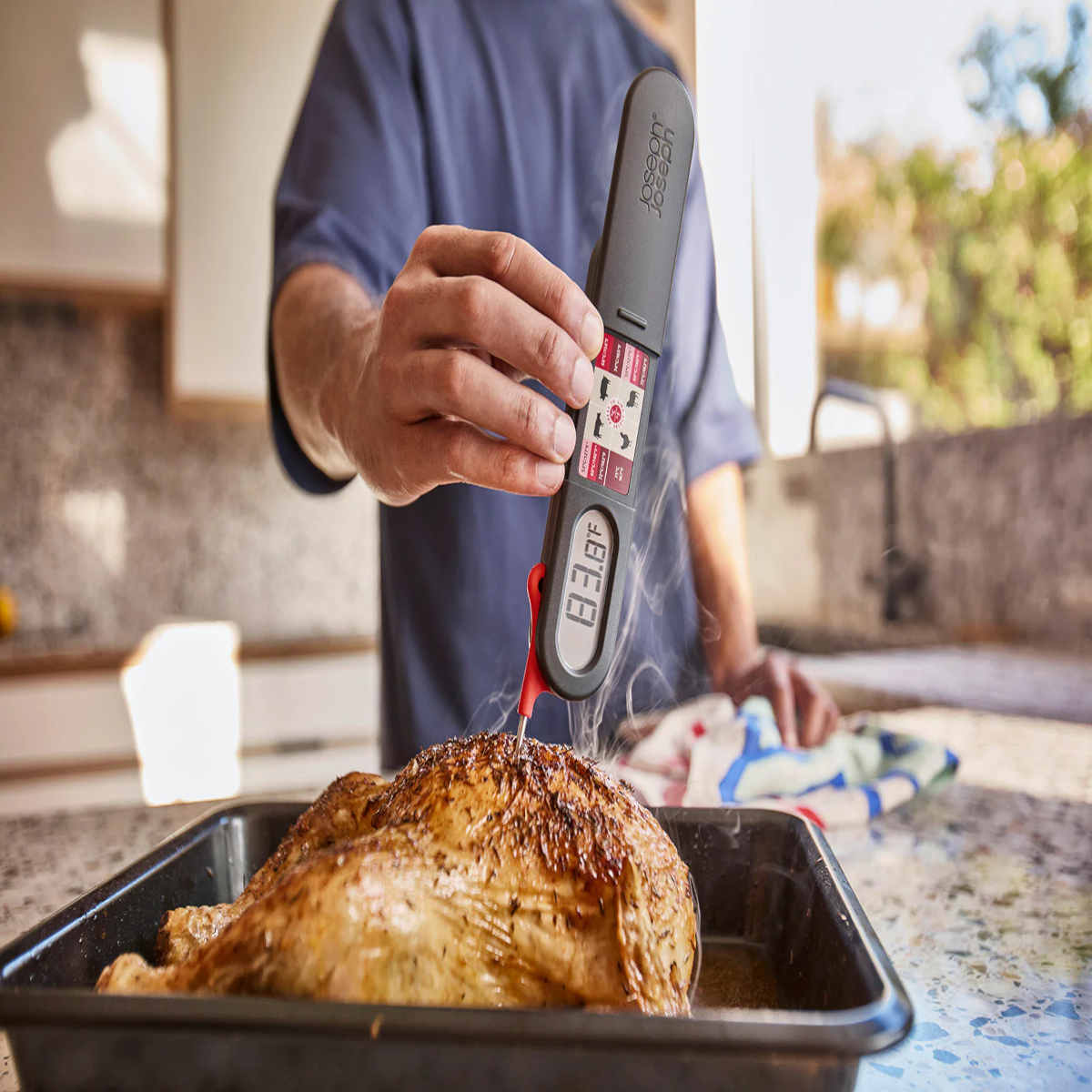 Joseph Joseph ThermaPoint Black Digital Probe Thermometer | minimax