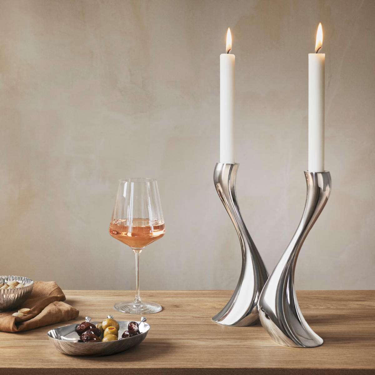 Georg Jensen Cobra Candleholder Medium (Pack of 2) | Minimax