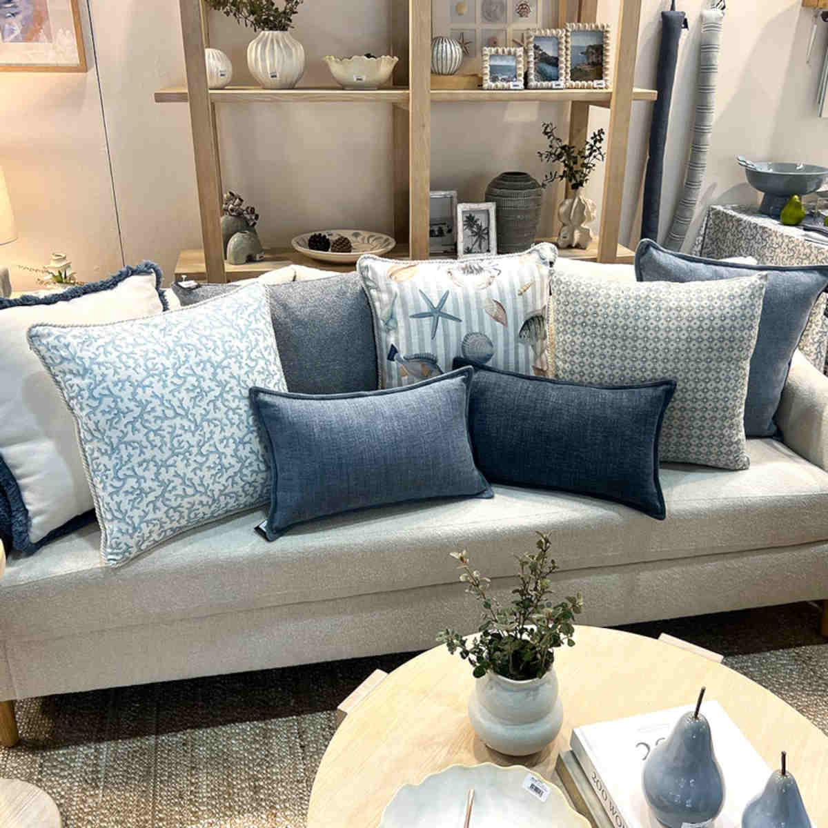 Madras Link Blake Cushion Dark Blue 30x50cm | Minimax