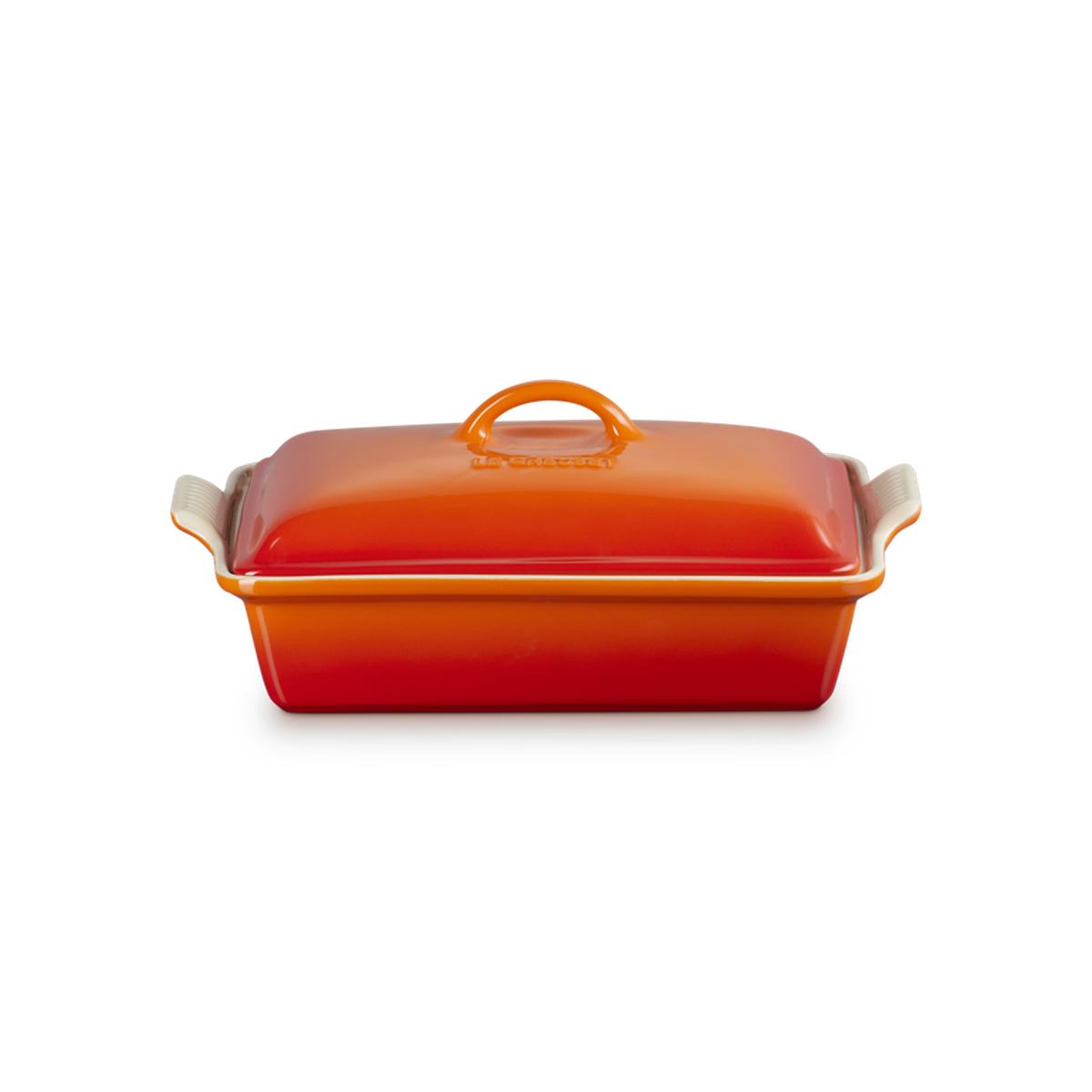 Le Creuset Orange ceramic baking dish with a lid | Minimax
