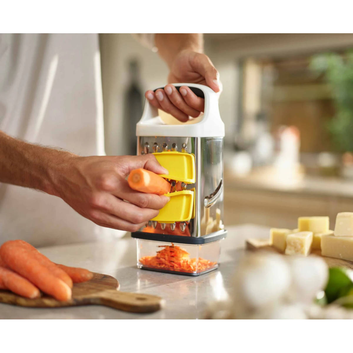 Joseph Joseph Multi Grip Box Grater Yellow | Minimax