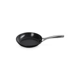 Le Creuset Essential Non-Stick Ceramic Frying Pan 20cm | Minimax