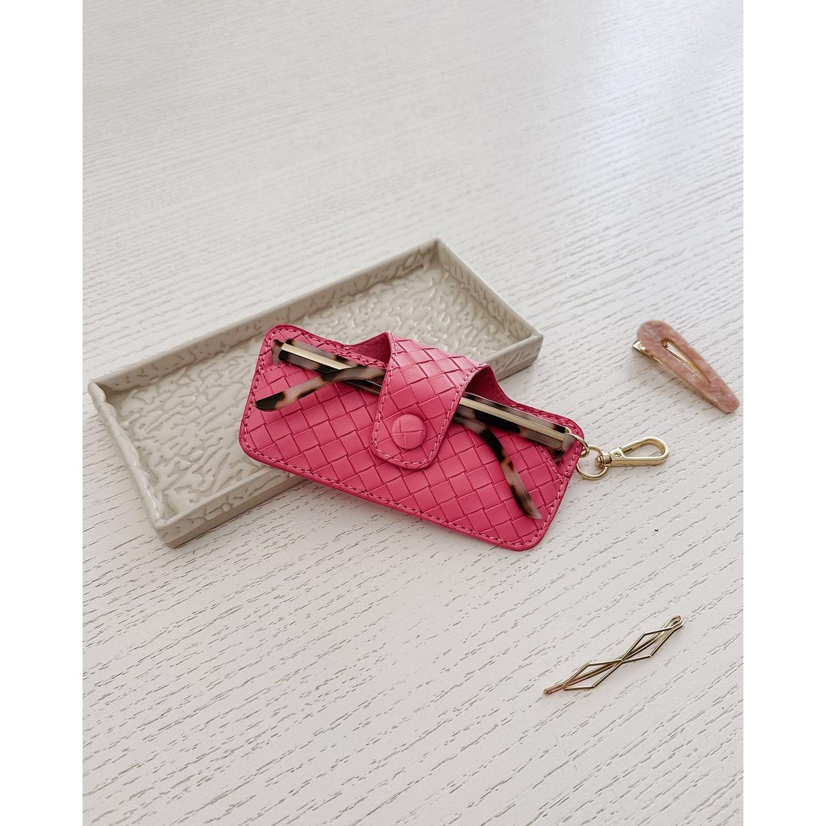 Louenhide Skittle Sunglass Case Woven Hot Pink | Minimax