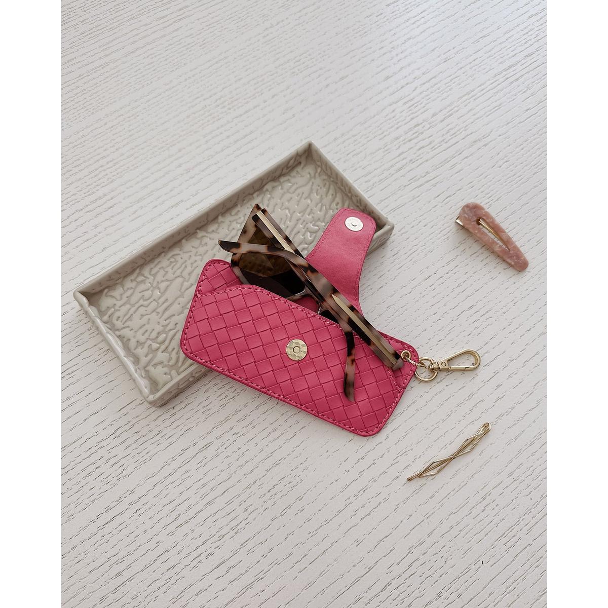 Louenhide Skittle Sunglass Case Woven Hot Pink | Minimax