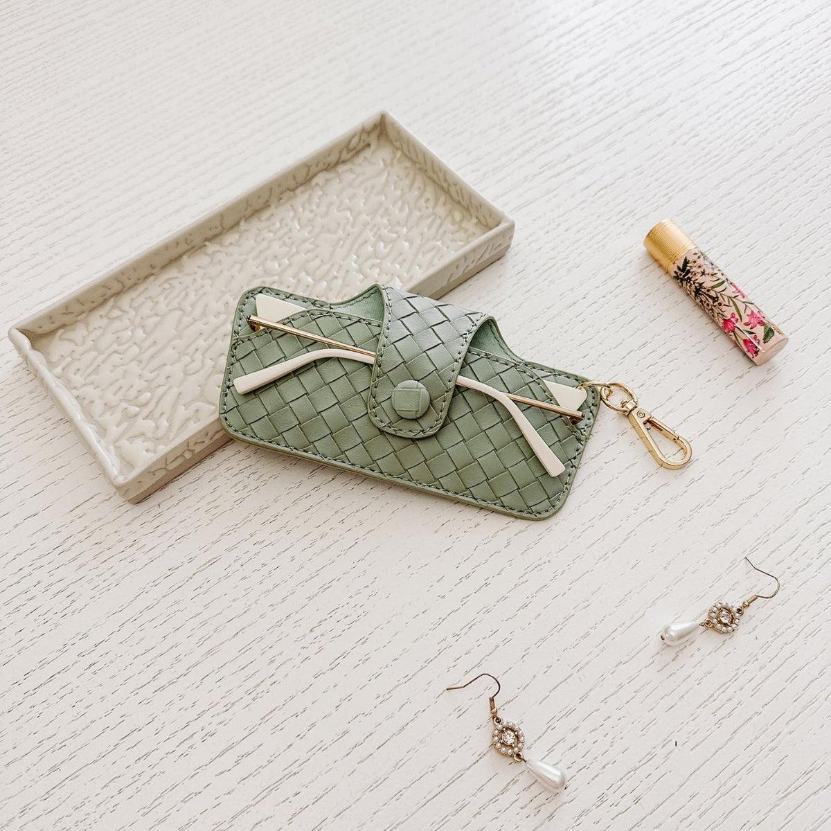 Louenhide Skittle Sunglass Case Woven Sage Green | Minimax