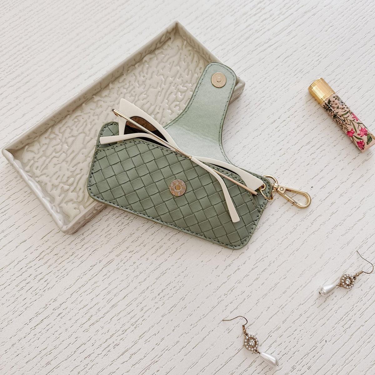 Louenhide Skittle Sunglass Case Woven Sage Green | Minimax