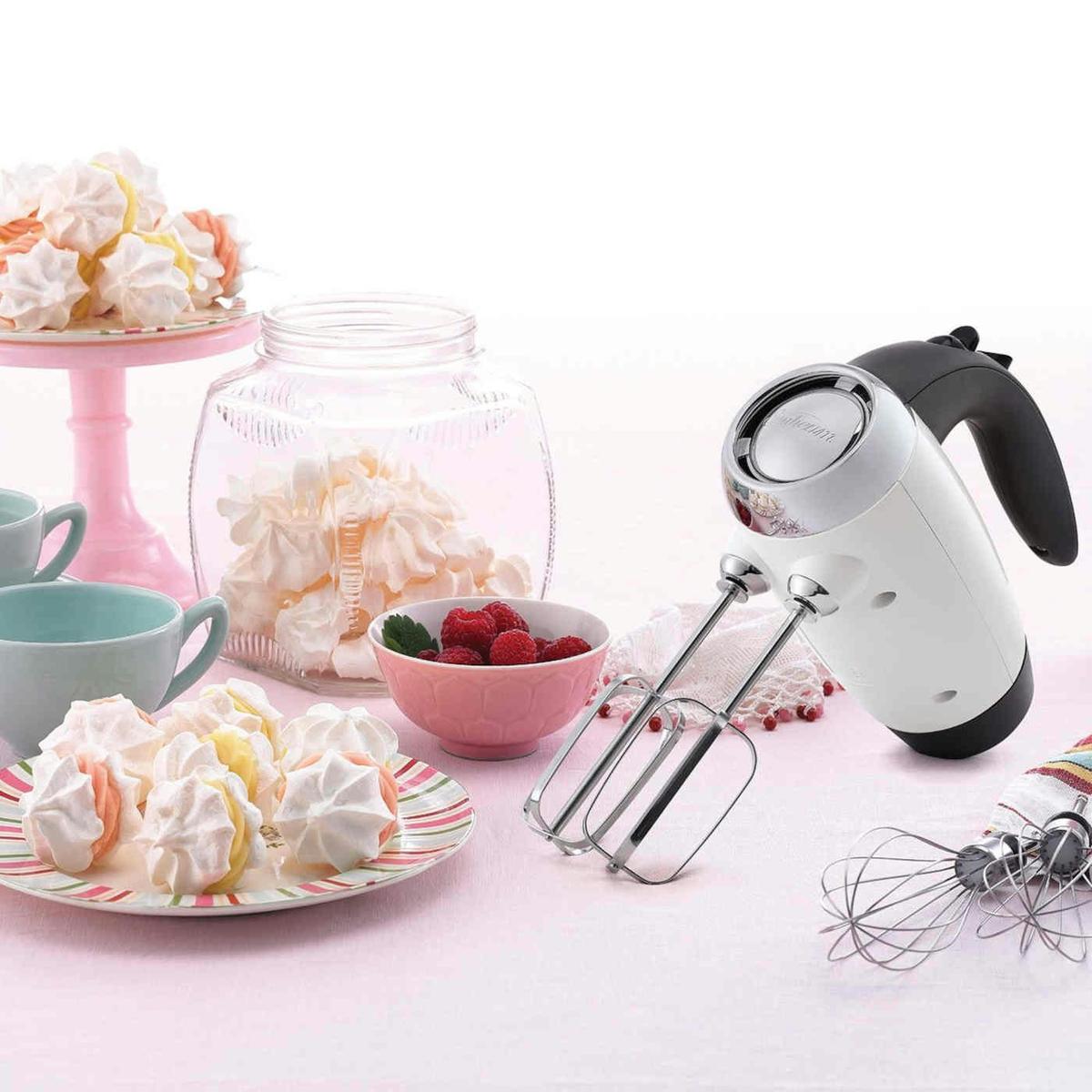 Sunbeam Mixmaster Hand Mixer
