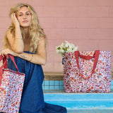 Kollab Shopper Tote Retro Bloom | Minimax - with a woman