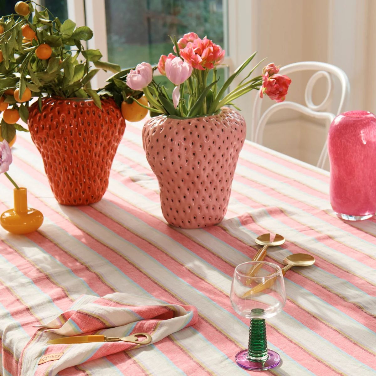 Kip&Co Pineberry Vase Pink 25cm