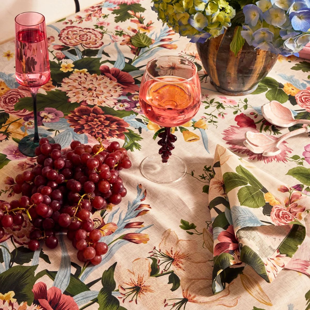 Kip&Co Belle Floral Tablecloth 350x180cm