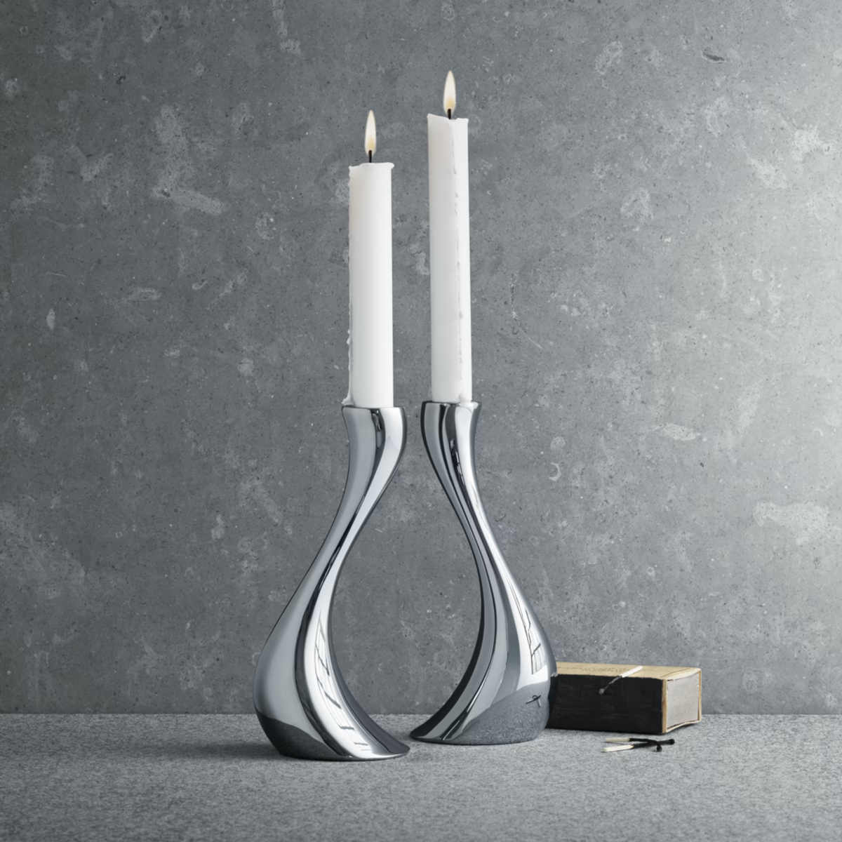 Georg Jensen Cobra Candleholder Medium (Pack of 2) | Minimax
