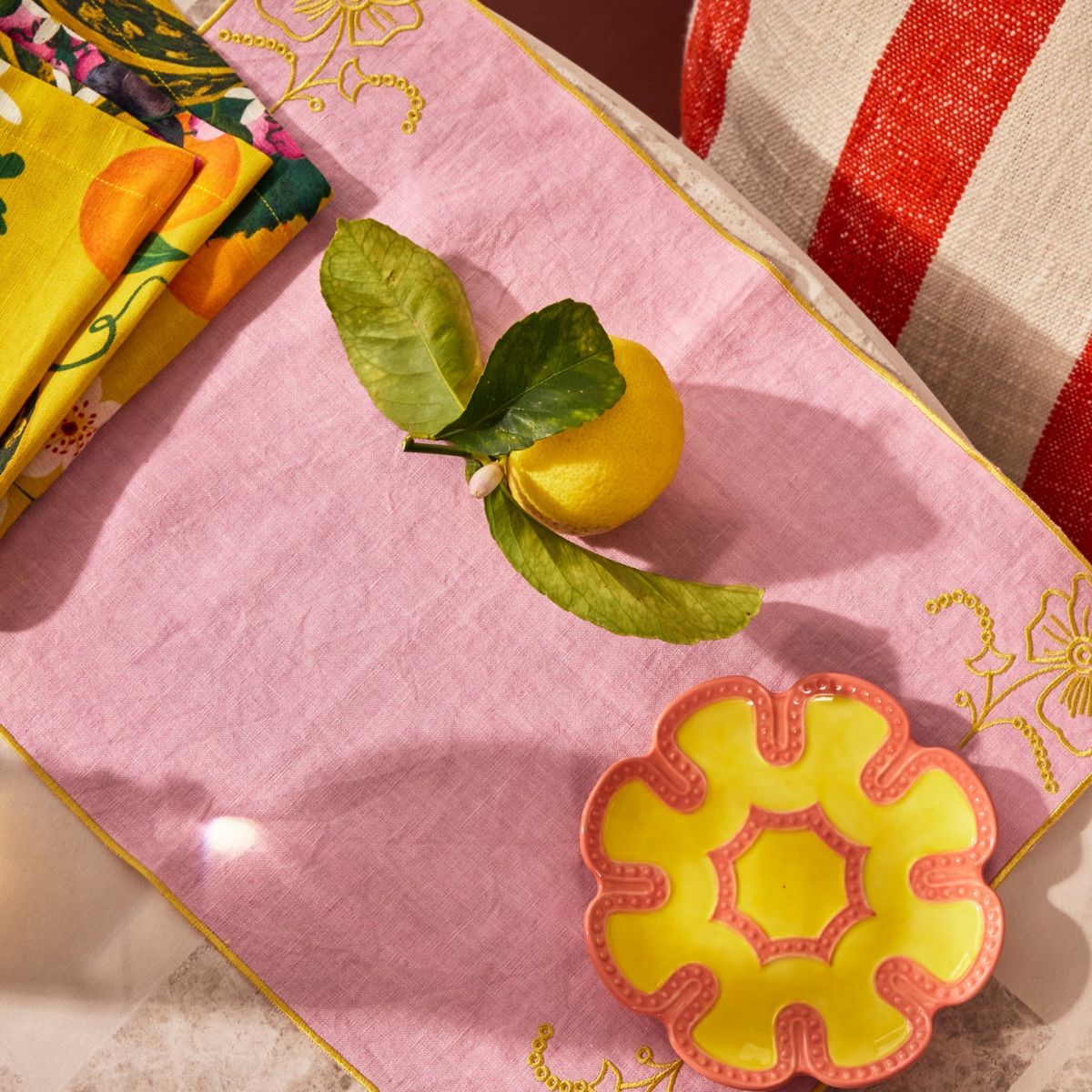 ip&Co Pink Tuscan Embroidered Placemat 50x35cm Set of 4
