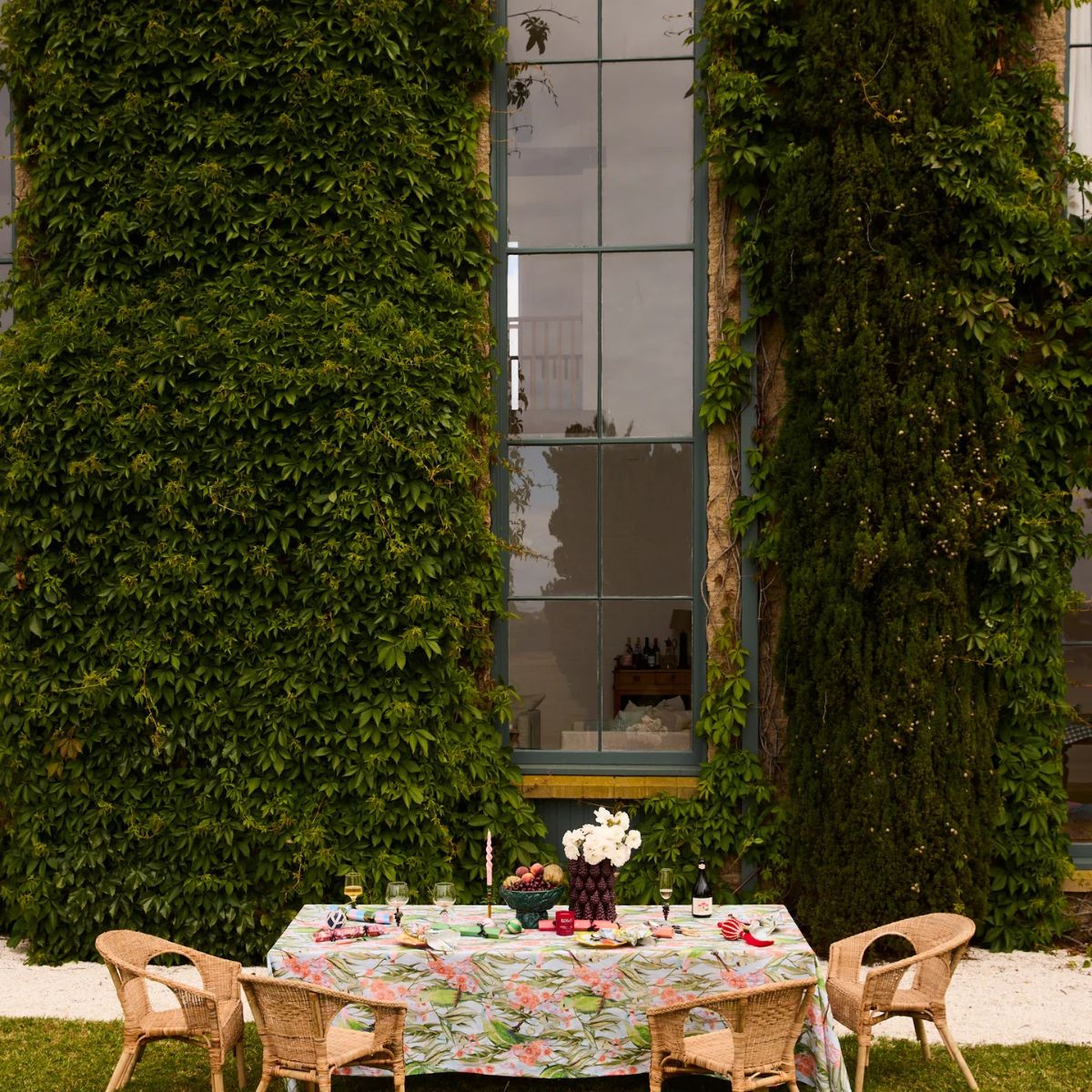 Kip&Co Bush Waltz Tablecloth 270x145cm