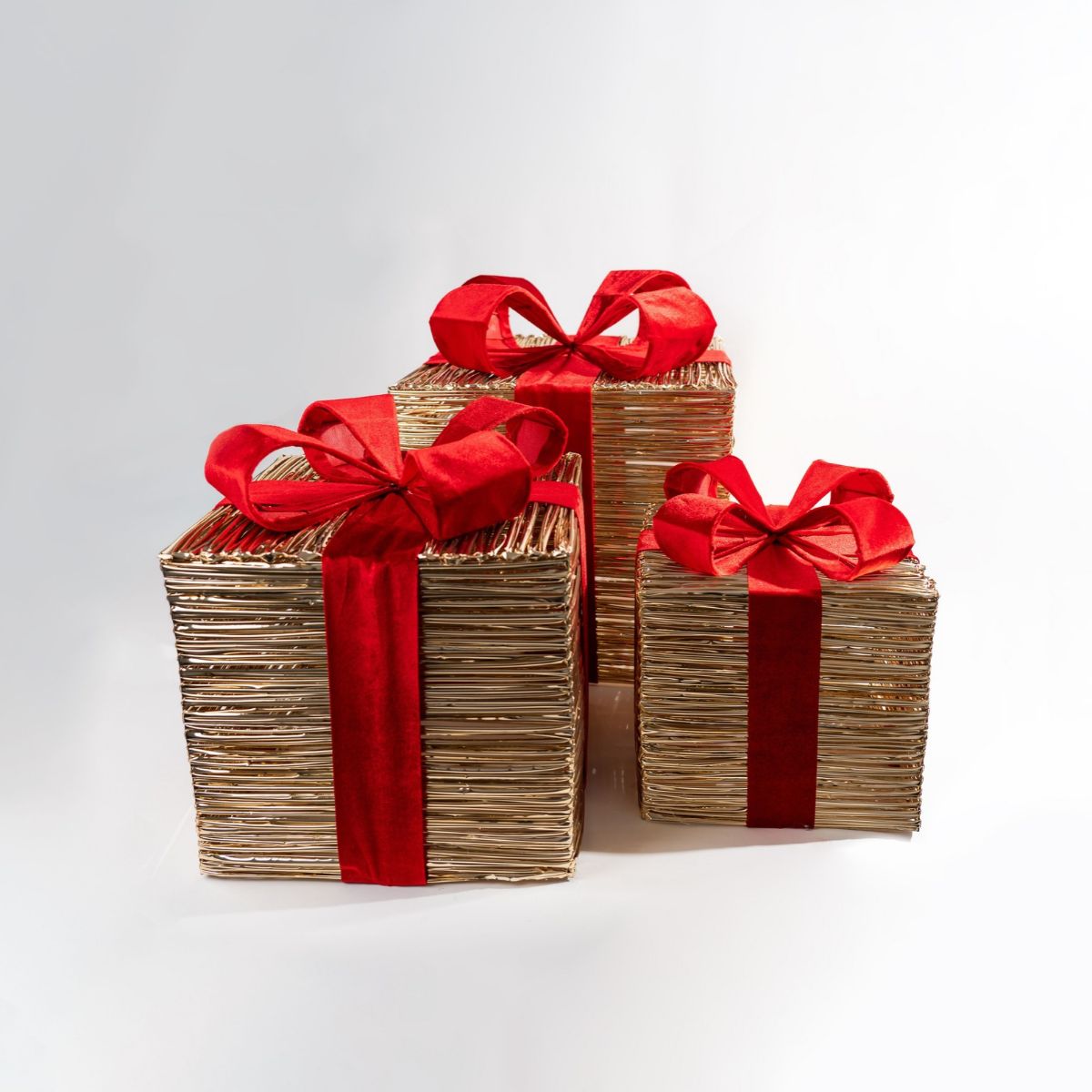 Noel LED Bow Gift Box Gold/Red 40 Lights 30cm