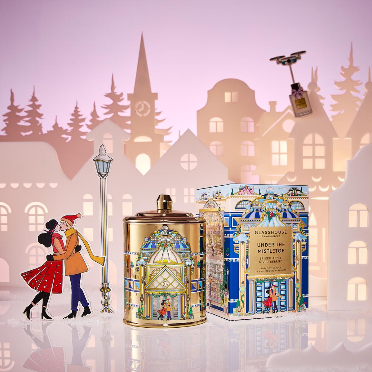 Glasshouse Fragrances Under the Mistletoe Candle 380g