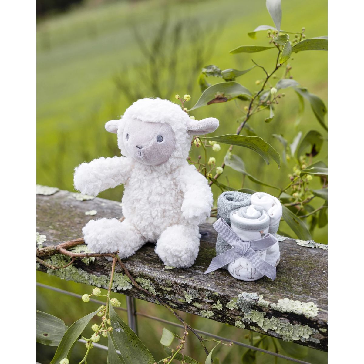 Little Linen Soft Plush Toy & Face Washers - Farmyard Lamb | Minimax