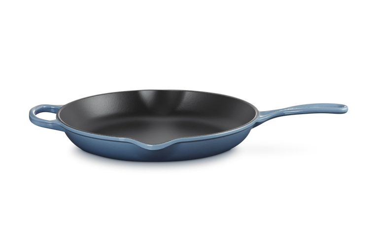 Le Creuset Cast Iron Round Skillet Chambray 30cm | Minimax