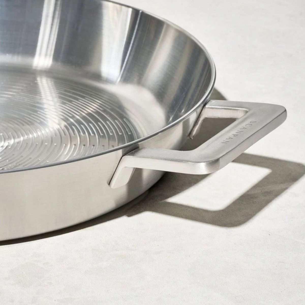 Scanpan Elektra Frypan with Helper Handle 32cm