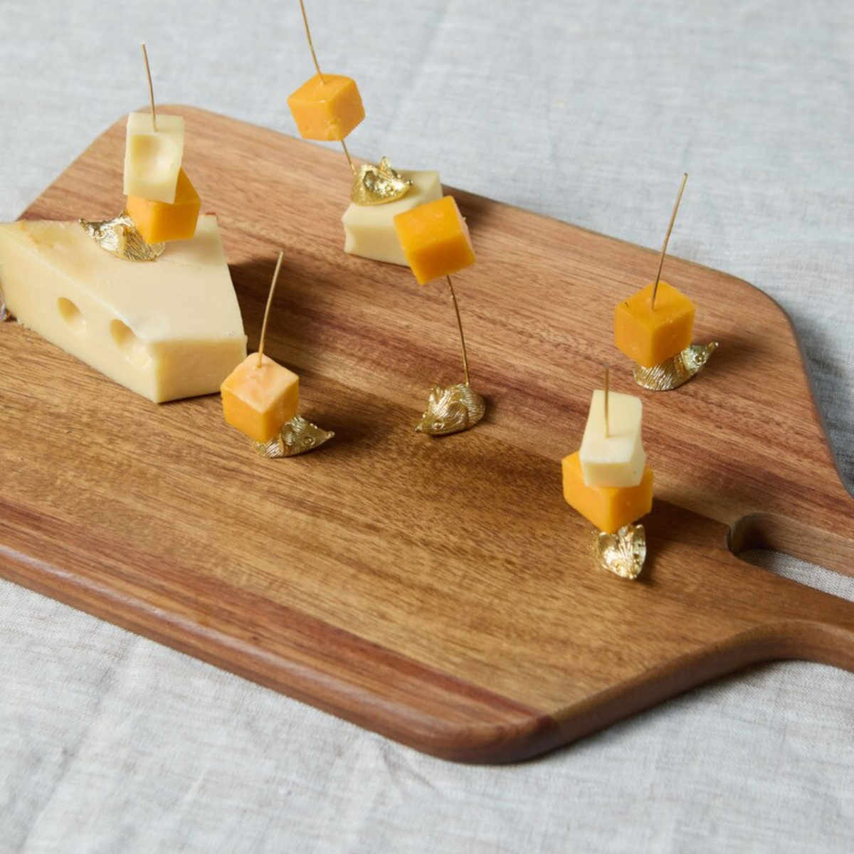 Here's How The Gloria Hors D'oervres Picks Gold (Set of 6)