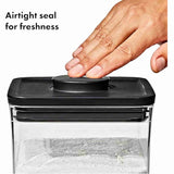 OXO POP 2.0 Big Square Medium Black | Minimax