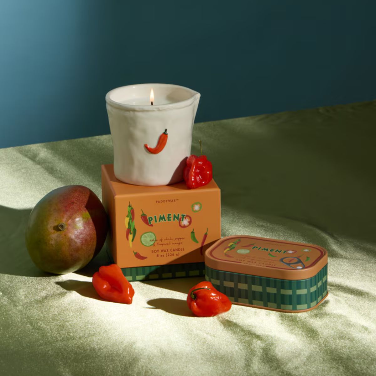 Paddywax Bistro Ceramic w/ Embossed Piment (Chili Pepper & Mango) & Printed Box - Piment 226G