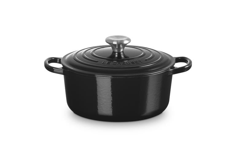 Le Creuset Signature Cast Iron Round Casserole Black Onyx 24cm (4.2L) | Minimax