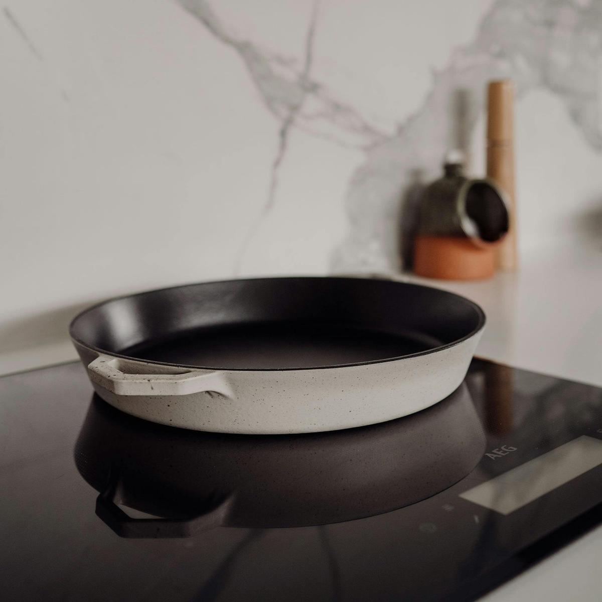 Ironclad Co 36cm Salt Stone Satin Enamel Grande Legacy Pan