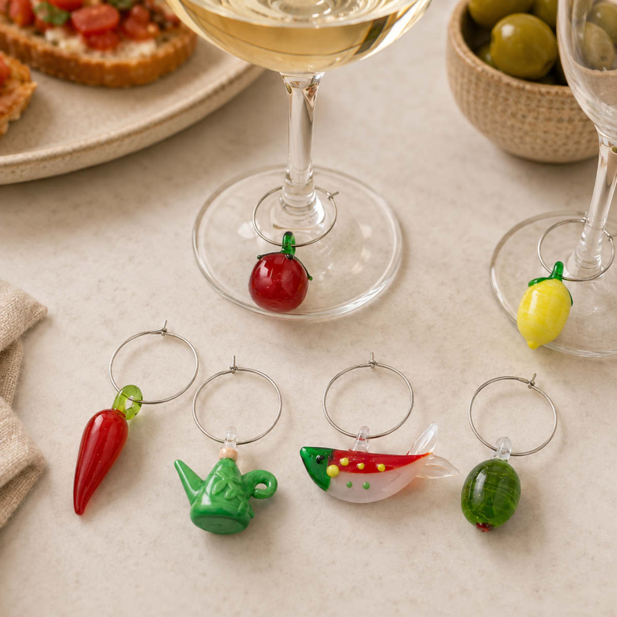Assemble Mangia Glass Wine Charms 2.5cm (Set of 6) | Minimax