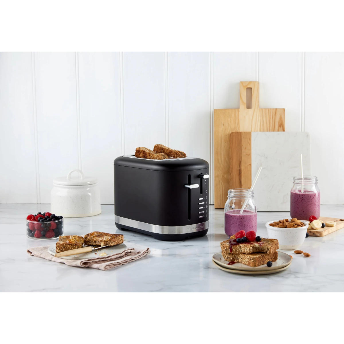 KitchenAid KMT2109 2 Slice Toaster Matte Black | Minimax