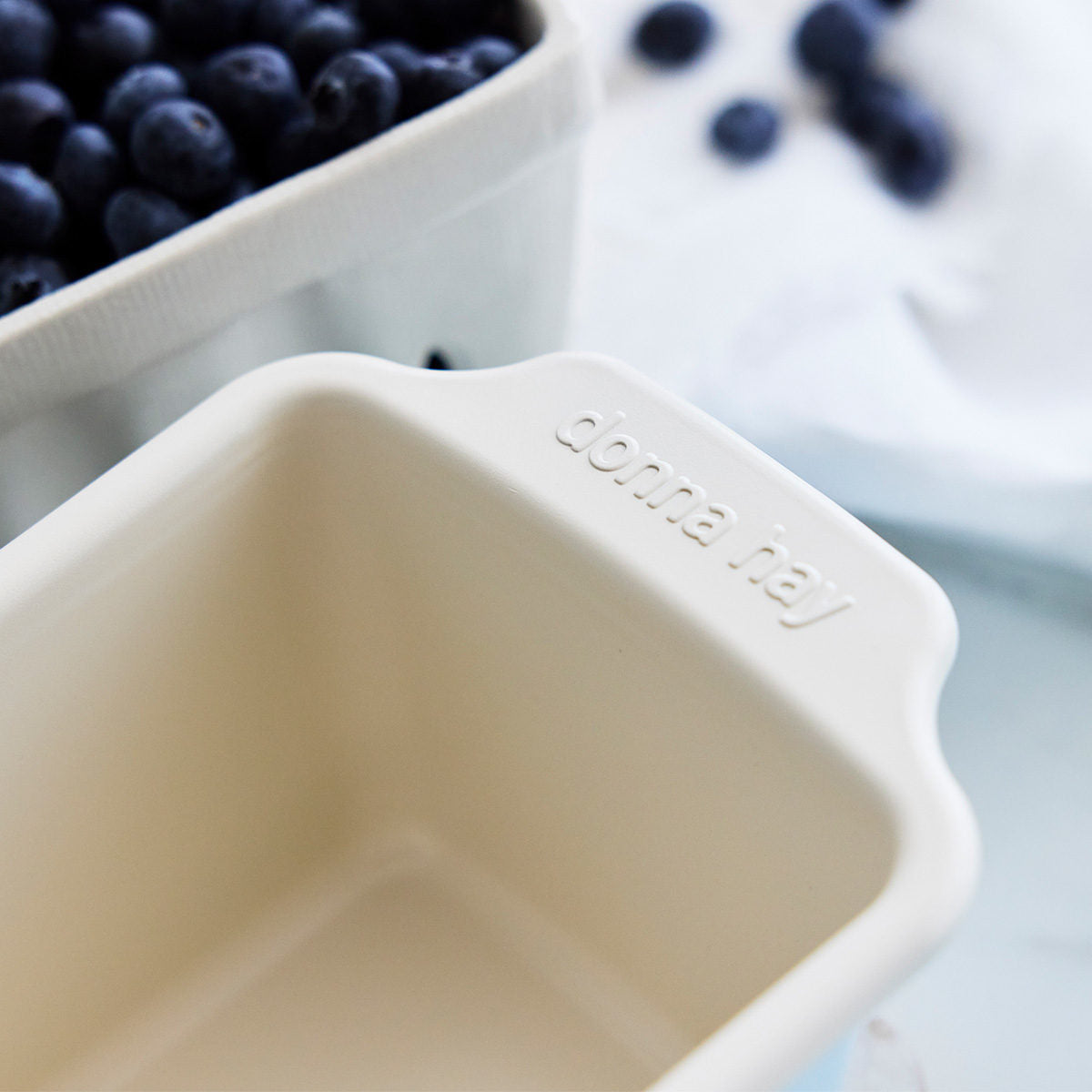 Donna Hay by GreenPan Loaf Pan 24x7.5cm