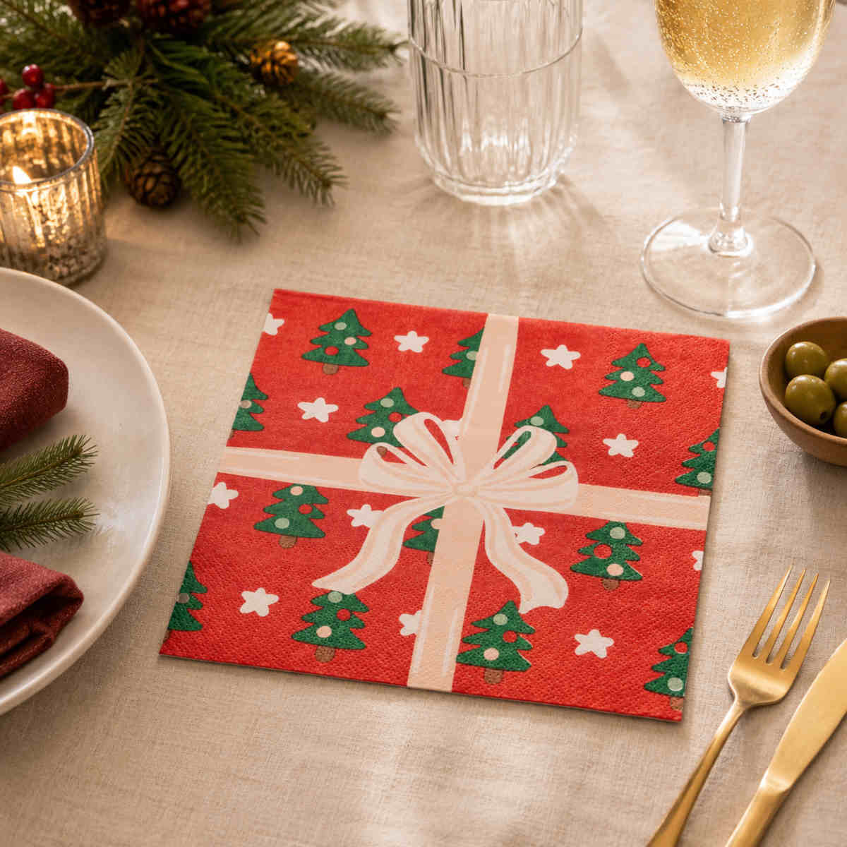 Gala Gift Napkin Red/Pink 3 Ply 33cm (Pack of 20) | Minimax