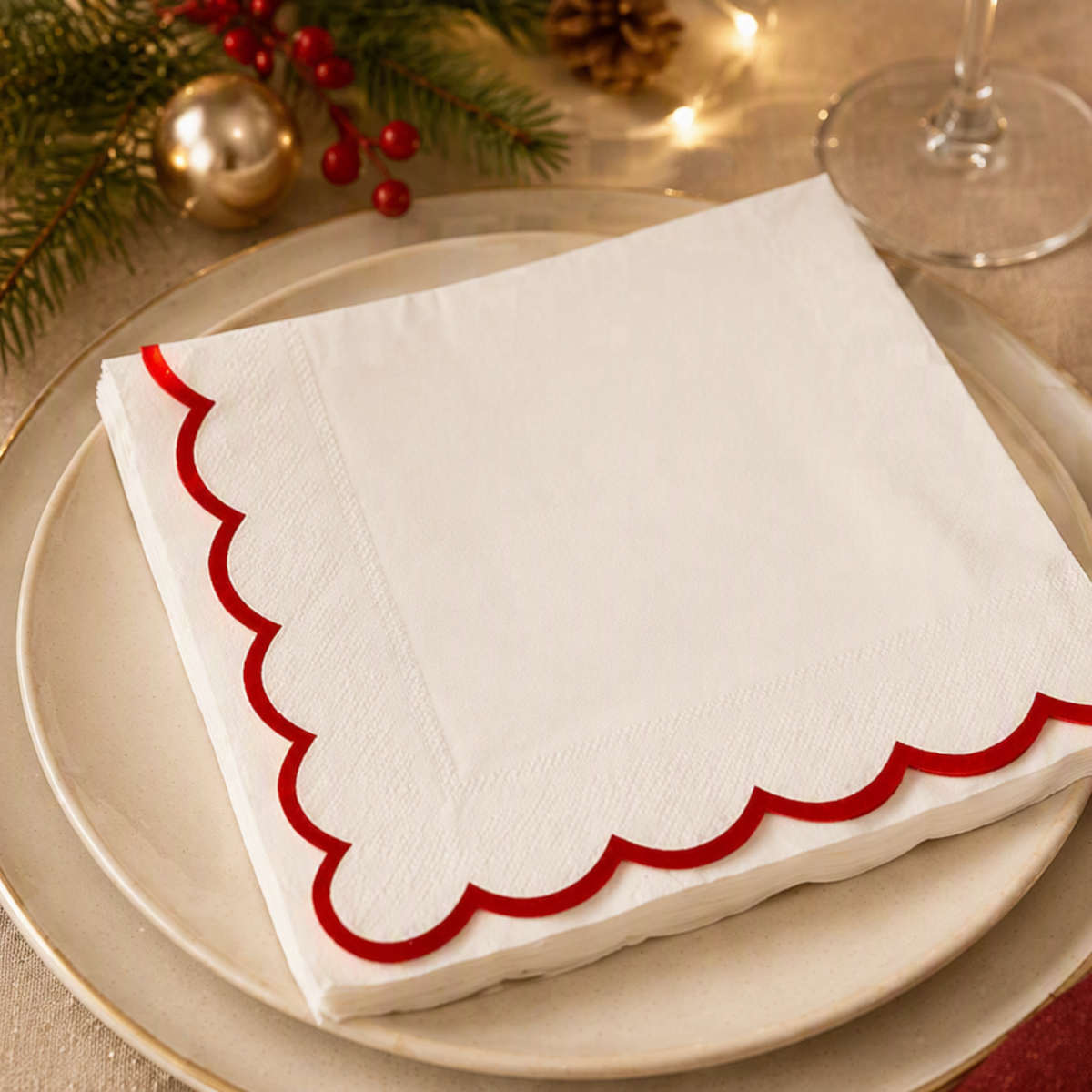 Gala Scalloped Napkins 33cm | Minimax