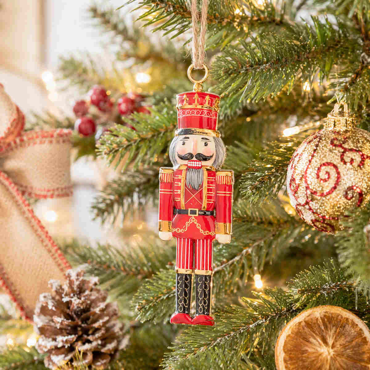 French Country Nutcracker Enamel Decor Red 11cm | Minimax