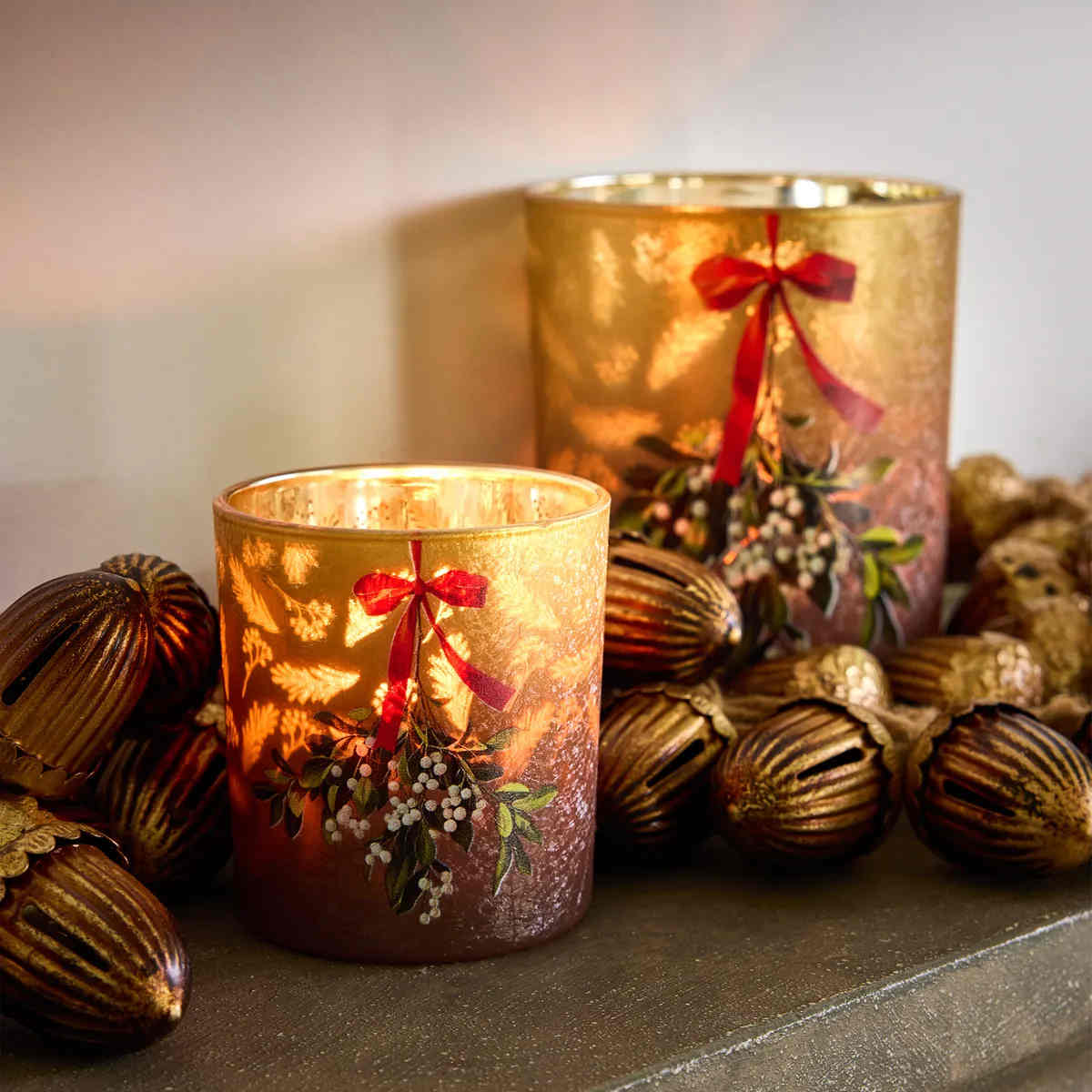 French Country Aurelia Mistletoe Votive Small 7x8cm | Minimax