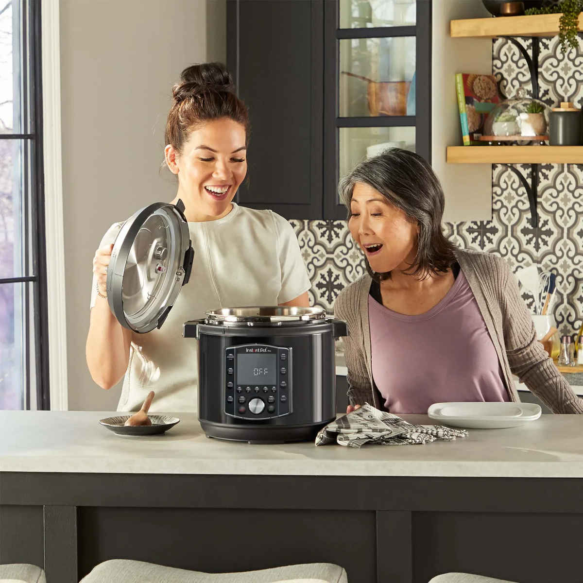 Instant Pot Pro Multicooker 8L | Minimax