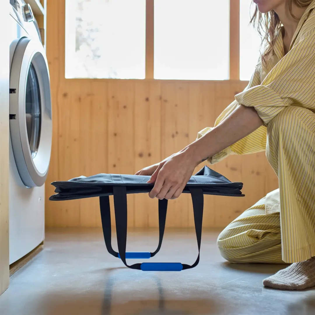 Folding the basket flat for compact storage