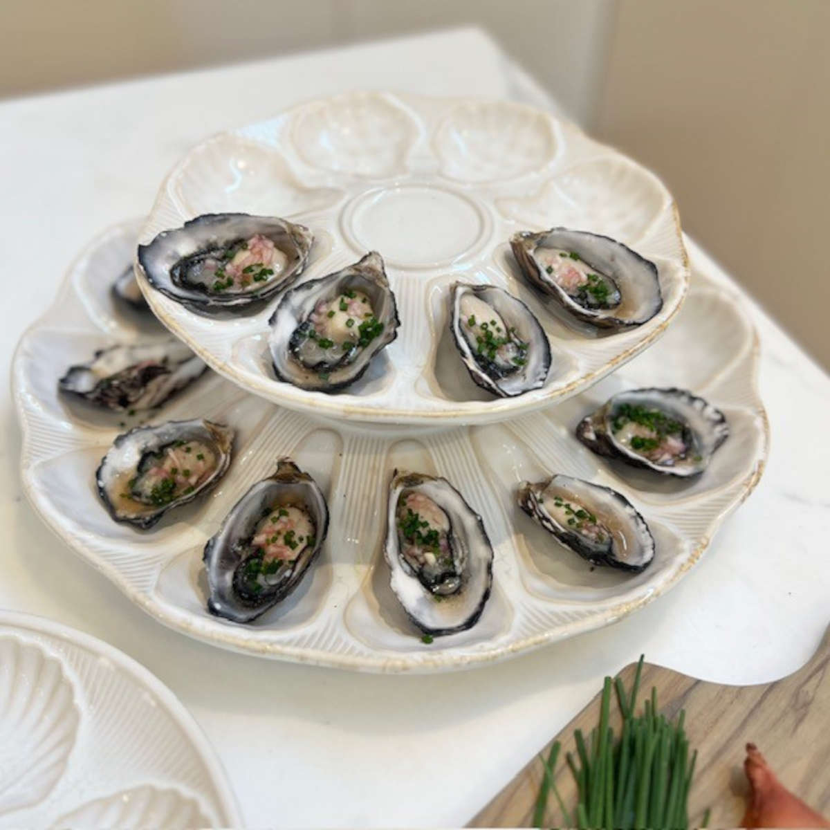 Mode Oyster Stand White 25cm - top view