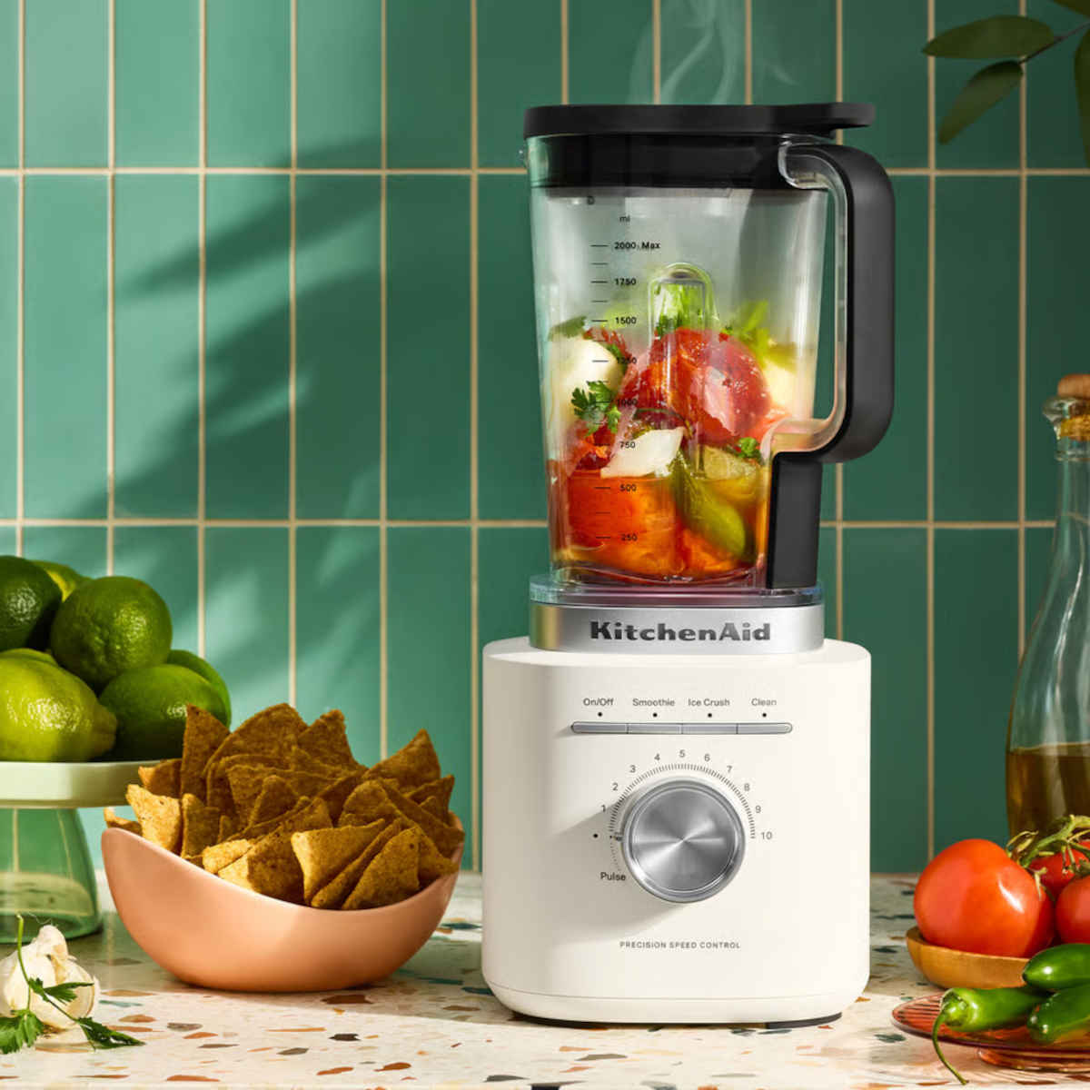KitchenAid K200 Pure Power Blender Porcelain White | Minimax
