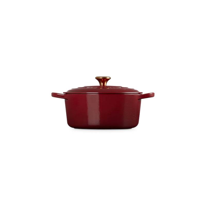 Le Creuset Signature Round Casserole Garnet 22cm (3.3L) | Minimax