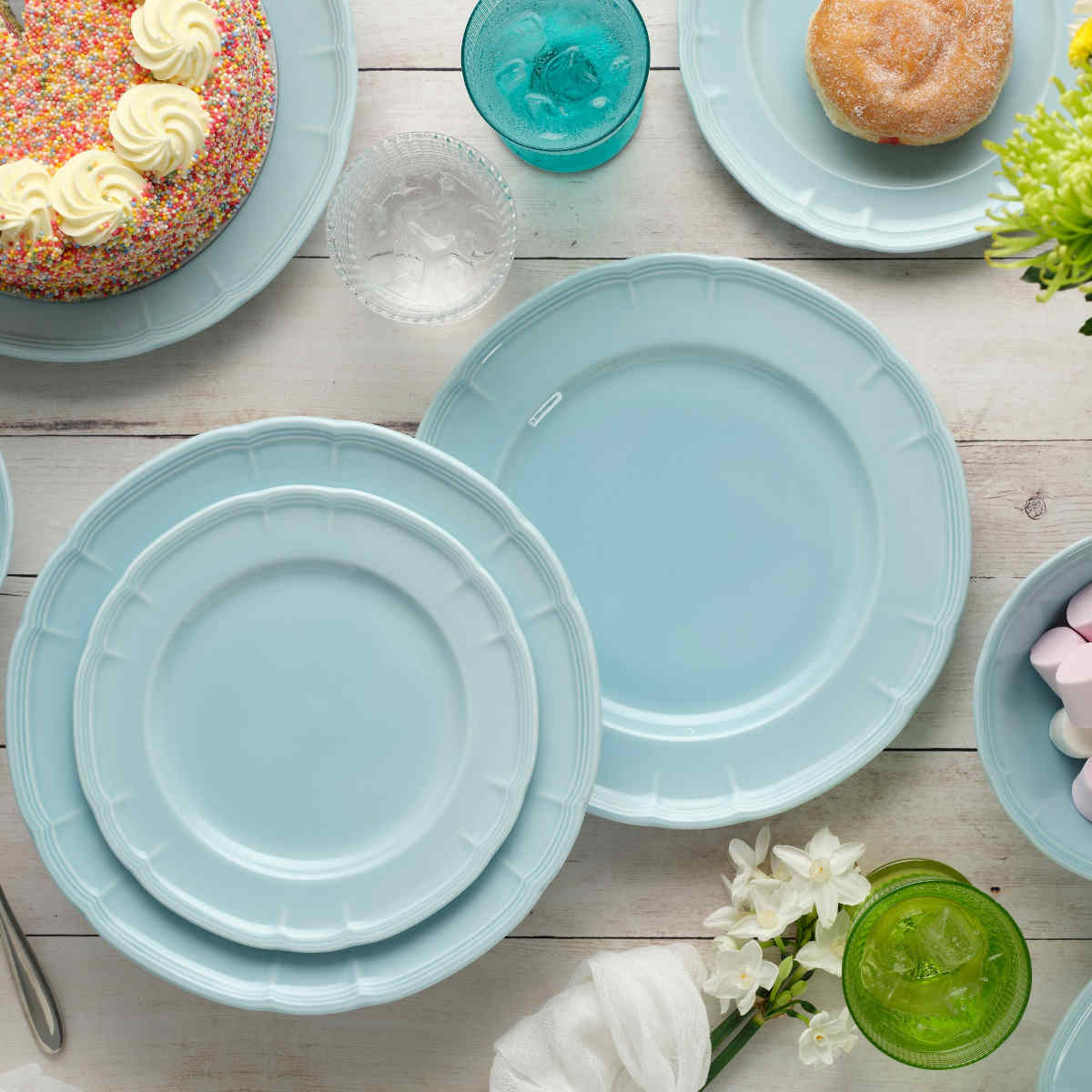 Noritake Provence Dinner Set Bleu 12 Piece | Minimax