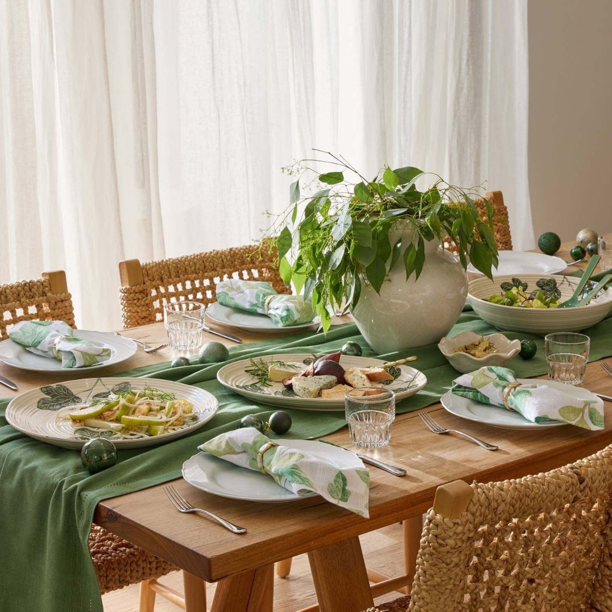 Madras Link Jetty Spruce Tablecloth Green 180 x 280cm