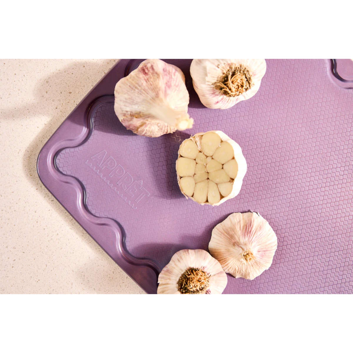 Maison Appret Chopping Board Lilac 40 x 28cm with rectangular shape and handle hole