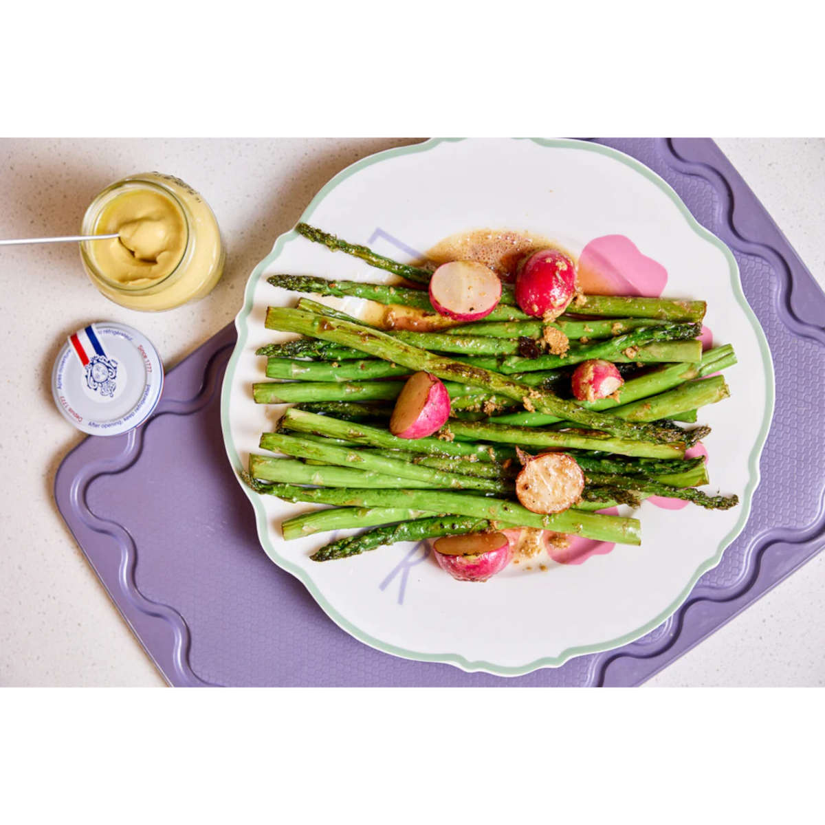Maison Appret Chopping Board Lilac 40 x 28cm with rectangular shape and handle hole