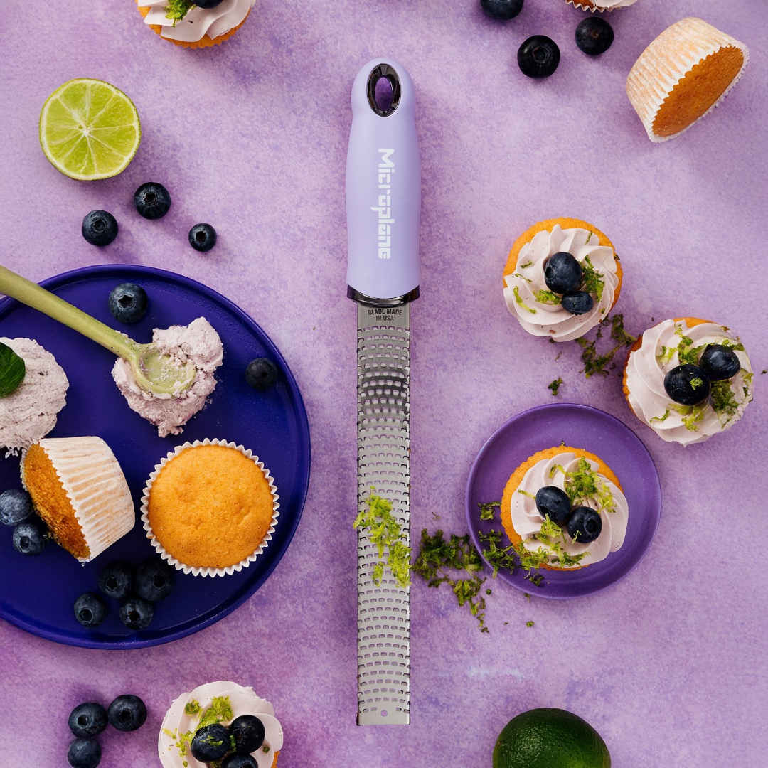 Microplane Premium Zester Lavender Bloom, fine blade zester with lavender handle and stainless steel grating surface