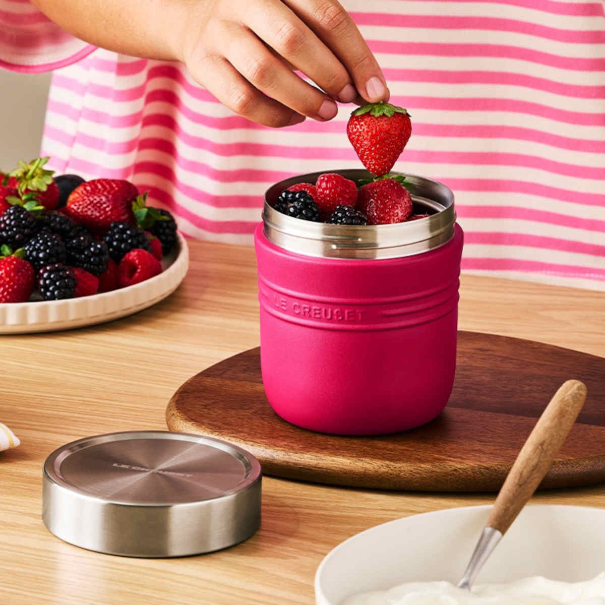 Le Creuset OTG Food Flask Berry 500ml | Minimax