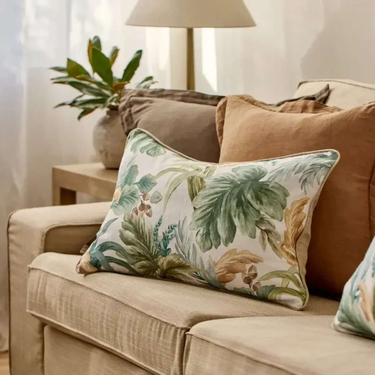 Madras Link Oakfield Cushion Green 40x60cm | Minimax