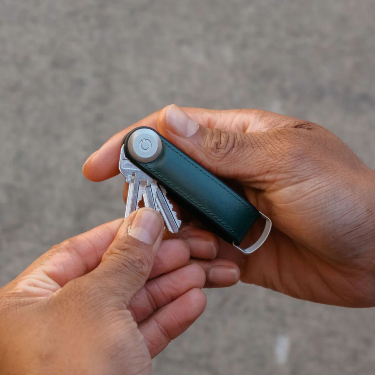 Orbitkey Hybrid Leather Key Organiser Pine Green | Minimax