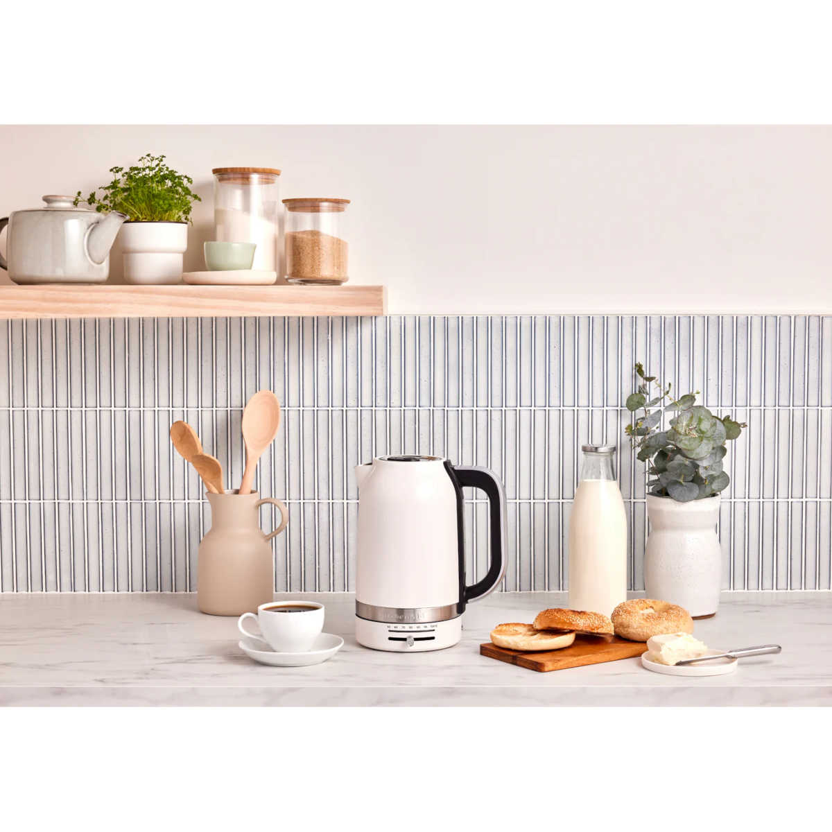 Kitchenaid KEK1701 Electric Kettle Porcelain White 1.7L | Minimax